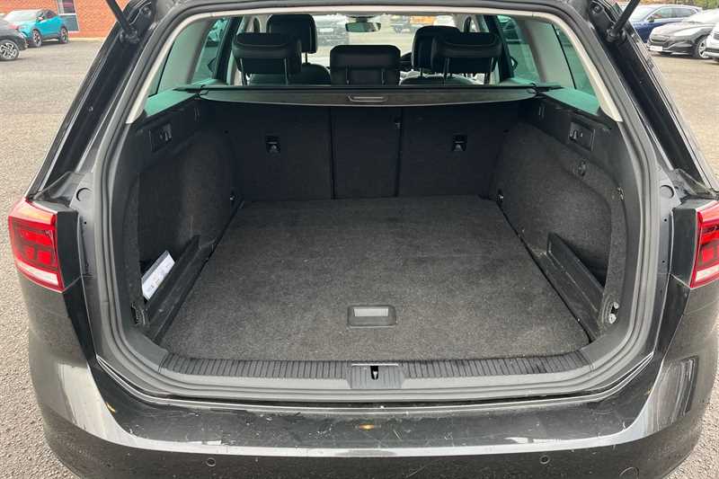 Used Volkswagen Passat 2022 for sale - 76705901: Photo 25