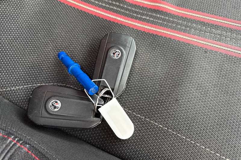 Used Vauxhall Corsa for sale - 77864204: Photo 3