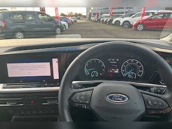 Used Ford Grand Tourneo Connect 2023 for sale - 77627804: Photo