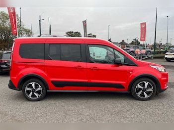 Used Ford Grand Tourneo Connect 2022 for sale - 76316196: Photo