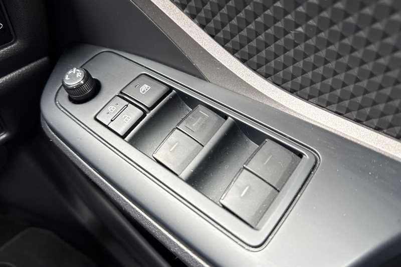 Used Toyota C-HR 2021 for sale - 78221517: Photo 16