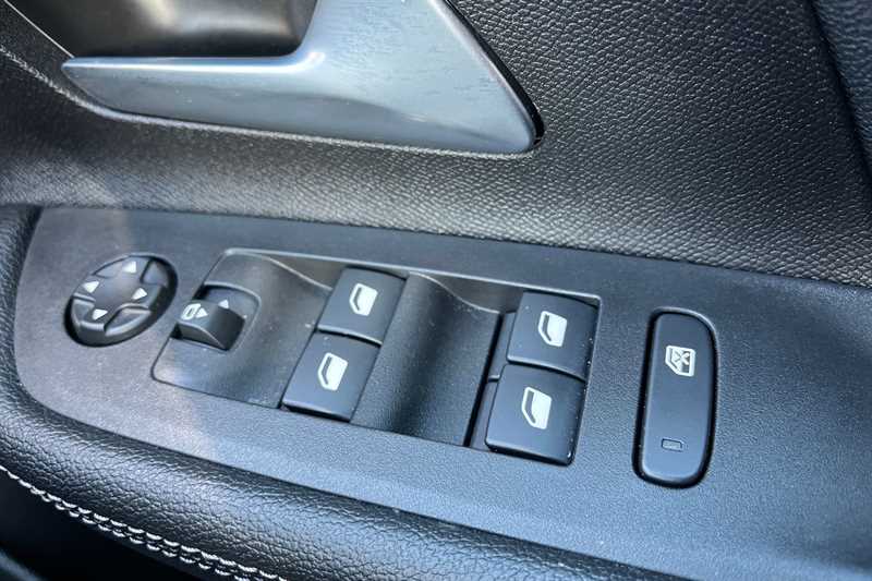 Used Vauxhall Mokka Electric 2024 for sale - 77158154: Photo 16