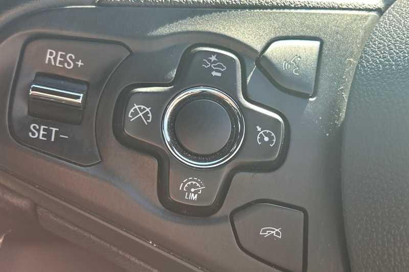 Used Vauxhall Astra 2017 for sale - 78221721: Photo 21