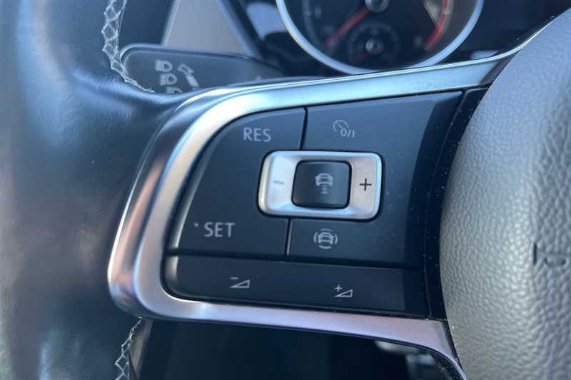 Used Volkswagen Touran 2020 for sale - 77800317: Photo 21