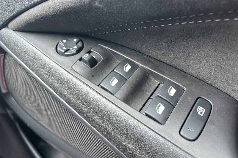 Used Vauxhall Crossland 2023 for sale - 78130616: Photo 16