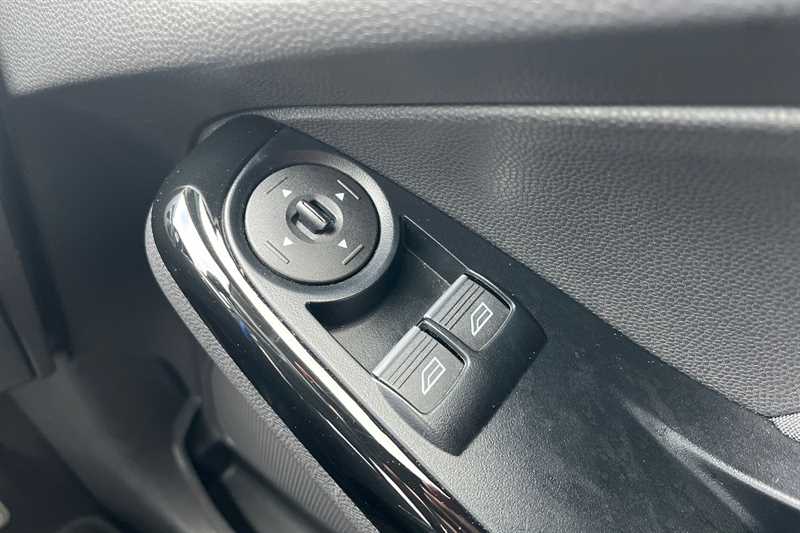 Used Ford Fiesta 2017 for sale - 76530647: Photo 16