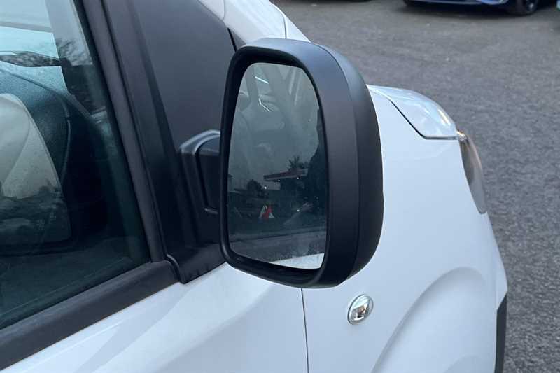 Used Vauxhall Vivaro 2025 for sale - 78208600: Photo 35