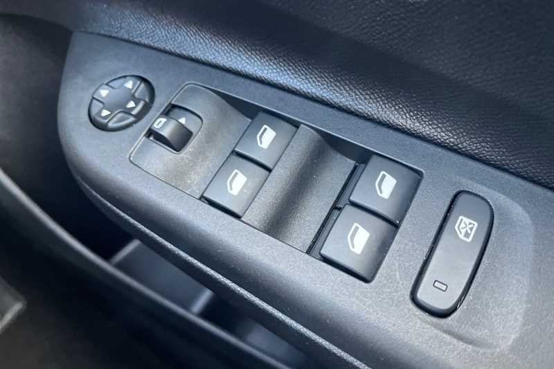 Used Vauxhall Corsa 2024 for sale - 77374859: Photo 16