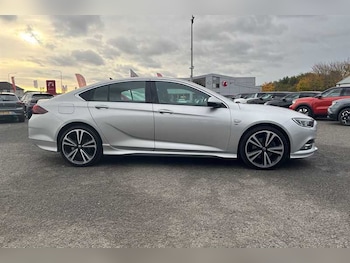 Used Vauxhall Insignia 2018 for sale - 76339811: Photo