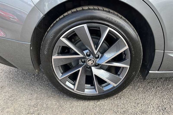 Used Skoda Enyaq 2023 for sale - 75299347: Photo 10