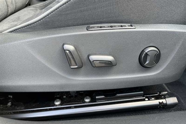 Used Skoda Enyaq 2023 for sale - 75299347: Photo 26