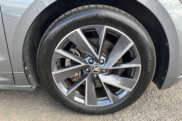 Used Skoda Enyaq 2023 for sale - 75299347: Photo 9