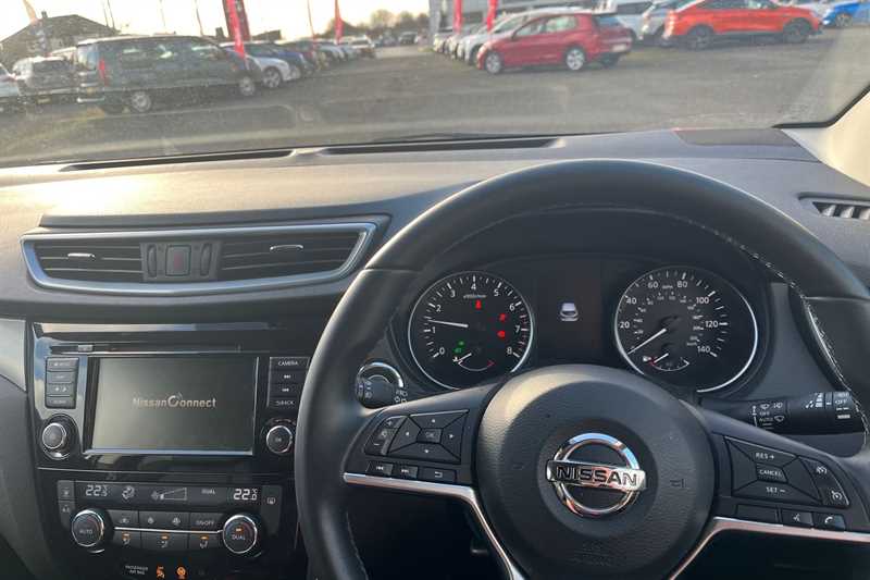 Used Nissan Qashqai 2021 for sale - 77843573: Photo 2