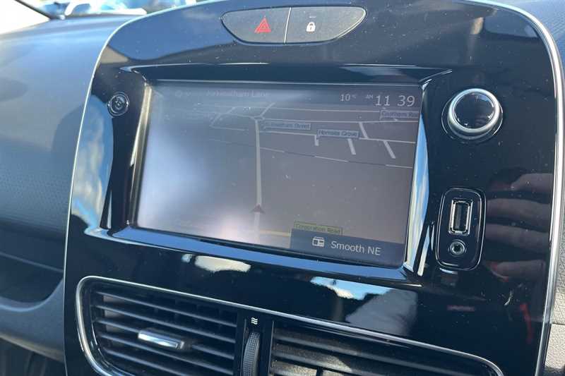 Used Renault Clio 2017 for sale - 78050165: Photo 18