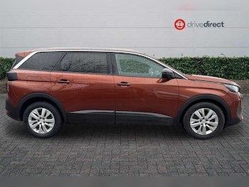 Used Peugeot 5008 2023 for sale - 77481143: Photo