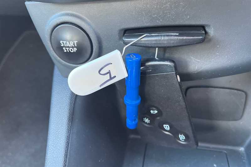 Used Renault Clio for sale - 77944702: Photo 36