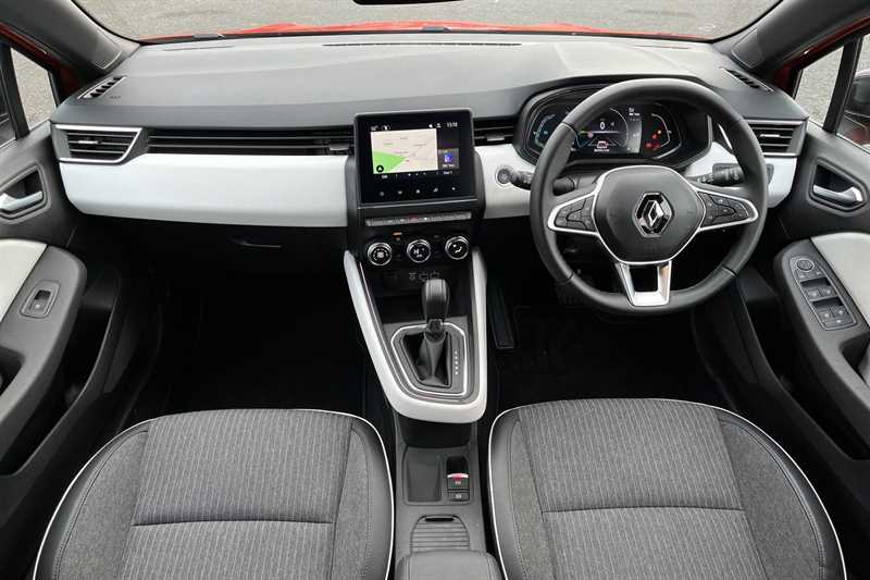 Used Renault Clio 2023 for sale - 76917121: Photo 13