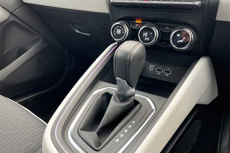 Used Renault Clio 2023 for sale - 76917121: Photo 14