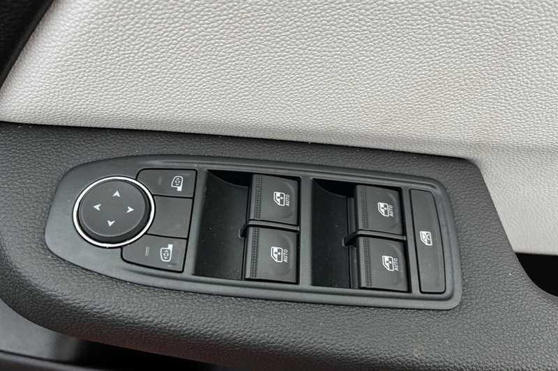 Used Renault Clio 2023 for sale - 76917121: Photo 16