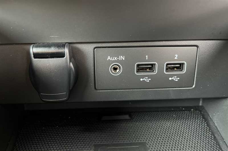 Used Renault Clio 2023 for sale - 76917121: Photo 38