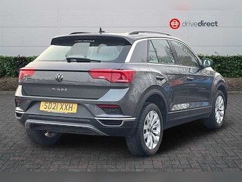 Used Volkswagen T-Roc 2021 for sale - 77567118: Photo