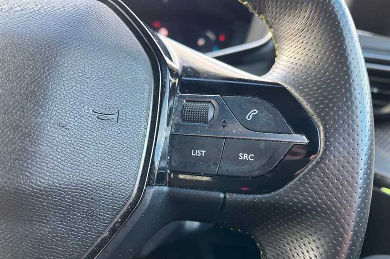 Used Peugeot 2008 2022 for sale - 76930347: Photo 22