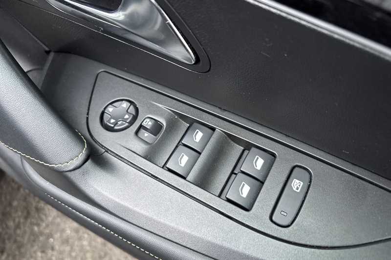 Used Peugeot 2008 2021 for sale - 77444678: Photo 16