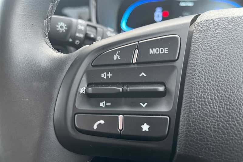 Used Hyundai i10 2024 for sale - 77308917: Photo 21