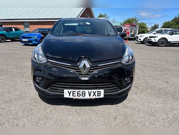 Used Renault Clio 2018 for sale - 78902522: Photo