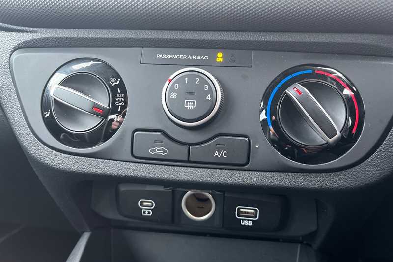 Used Hyundai i10 2024 for sale - 76967099: Photo 15