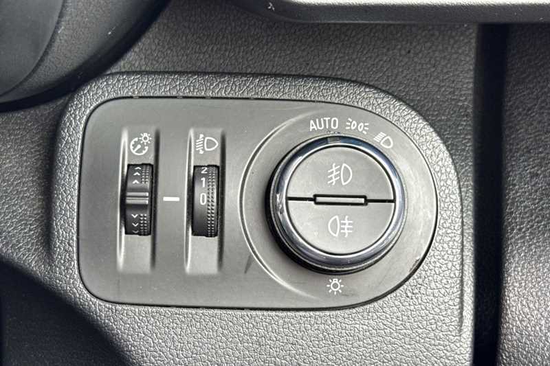 Used Vauxhall Combo Life 2020 for sale - 77929149: Photo 41