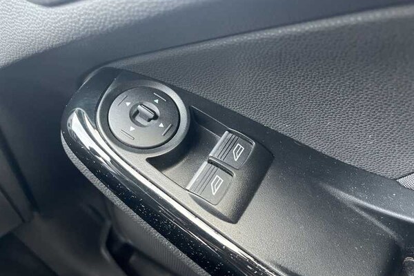 Used Ford Fiesta 2015 for sale - 76204310: Photo 16