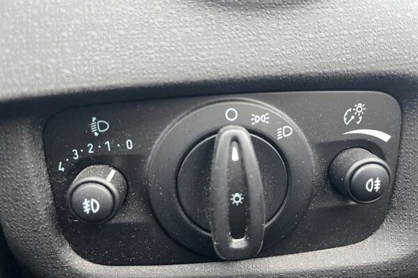 Used Ford Fiesta 2015 for sale - 76204310: Photo 22