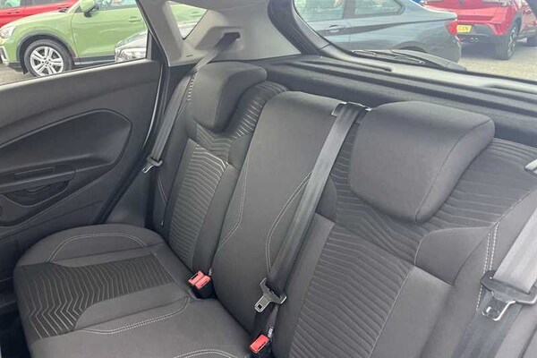 Used Ford Fiesta 2015 for sale - 76204310: Photo 24