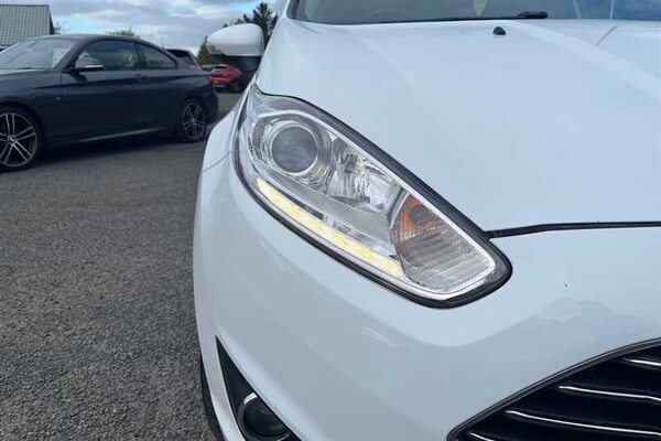 Used Ford Fiesta 2015 for sale - 76204310: Photo 28