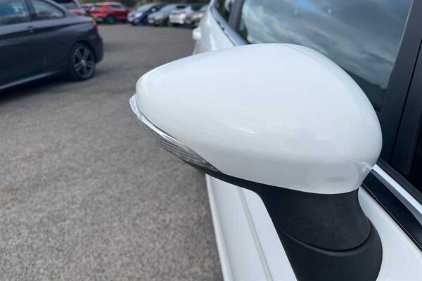 Used Ford Fiesta 2015 for sale - 76204310: Photo 34