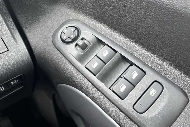 Used Vauxhall Combo Life 2025 for sale - 76488825: Photo 16