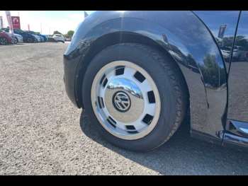 Used Volkswagen Beetle 2017 for sale - 74960173: Photo