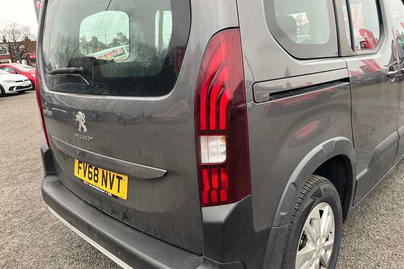 Used Peugeot Rifter 2019 for sale - 77930276: Photo 32