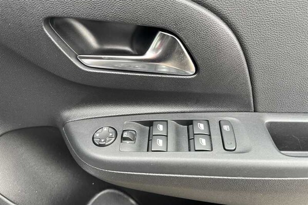 Used Vauxhall Corsa 2023 for sale - 76044580: Photo 16