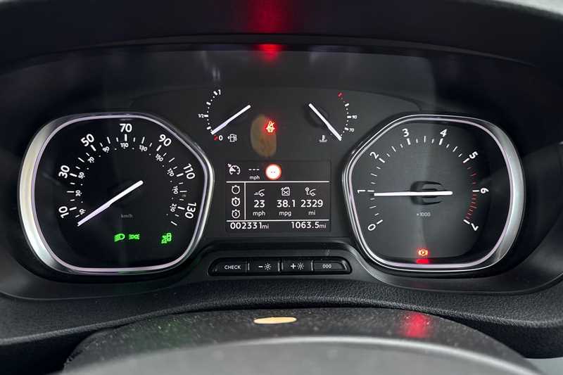 Used Vauxhall Vivaro 2023 for sale - 77335047: Photo 3