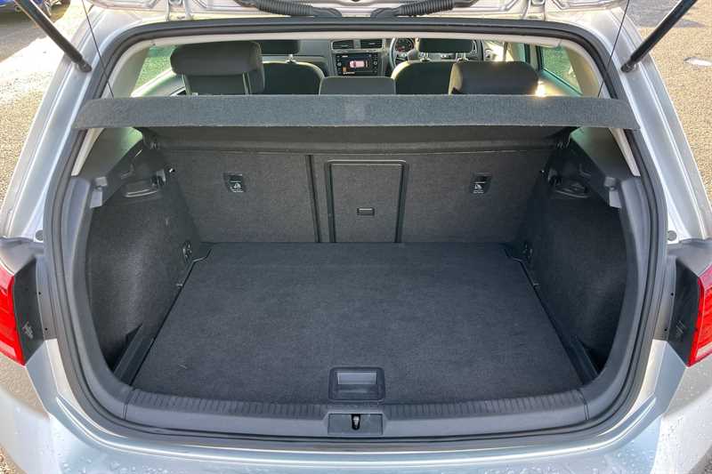 Used Volkswagen Golf 2019 for sale - 76791060: Photo 25