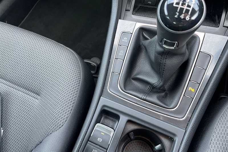 Used Volkswagen Golf 2019 for sale - 76791060: Photo 40