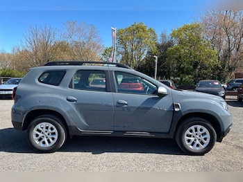 Used Dacia Duster 2023 for sale - 78377689: Photo