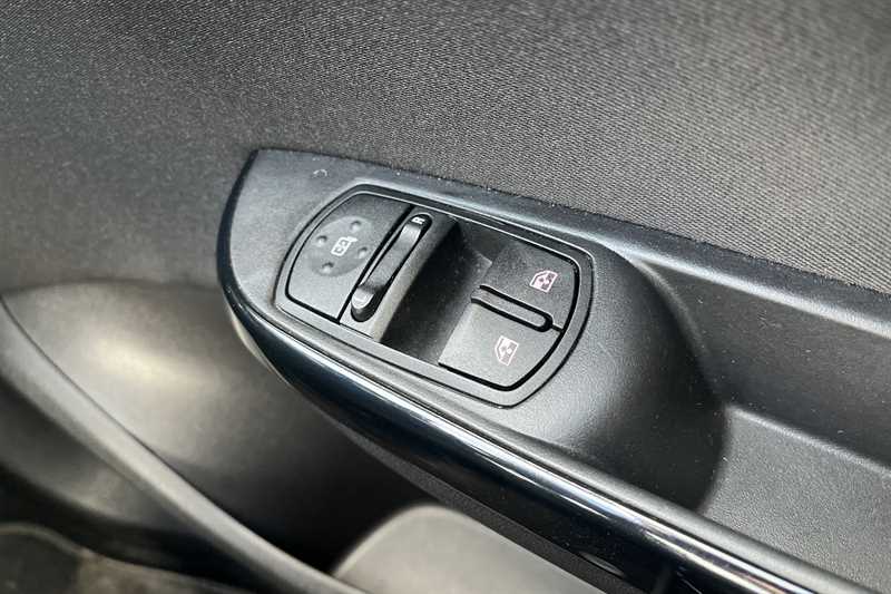 Used Vauxhall Corsa 2018 for sale - 76945065: Photo 16