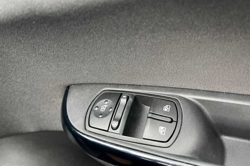 Used Vauxhall Corsa 2018 for sale - 77728216: Photo 16