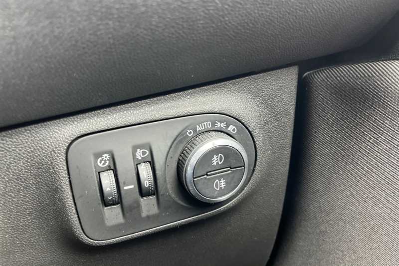 Used Vauxhall Corsa 2018 for sale - 77728216: Photo 37