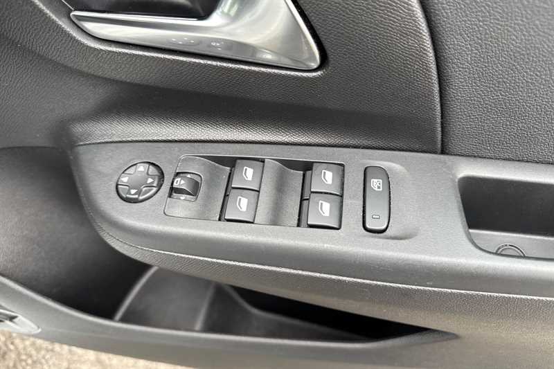 Used Vauxhall Corsa 2024 for sale - 77914506: Photo 16