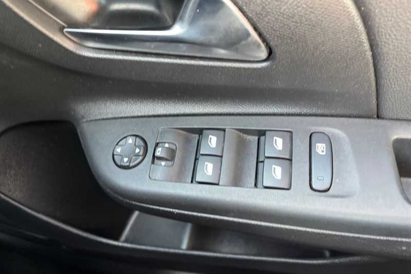Used Vauxhall Corsa 2023 for sale - 78076260: Photo 16