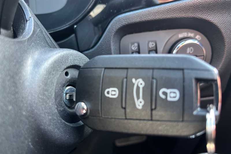 Used Vauxhall Corsa 2023 for sale - 78076260: Photo 37